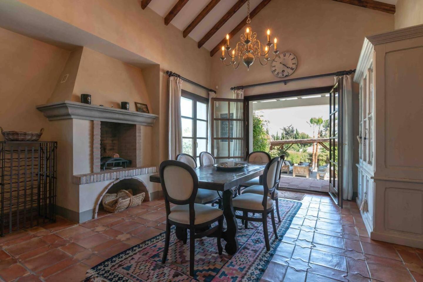 Villa Casa Sol Encantadora Villa Con Piscina ماربيا المظهر الخارجي الصورة