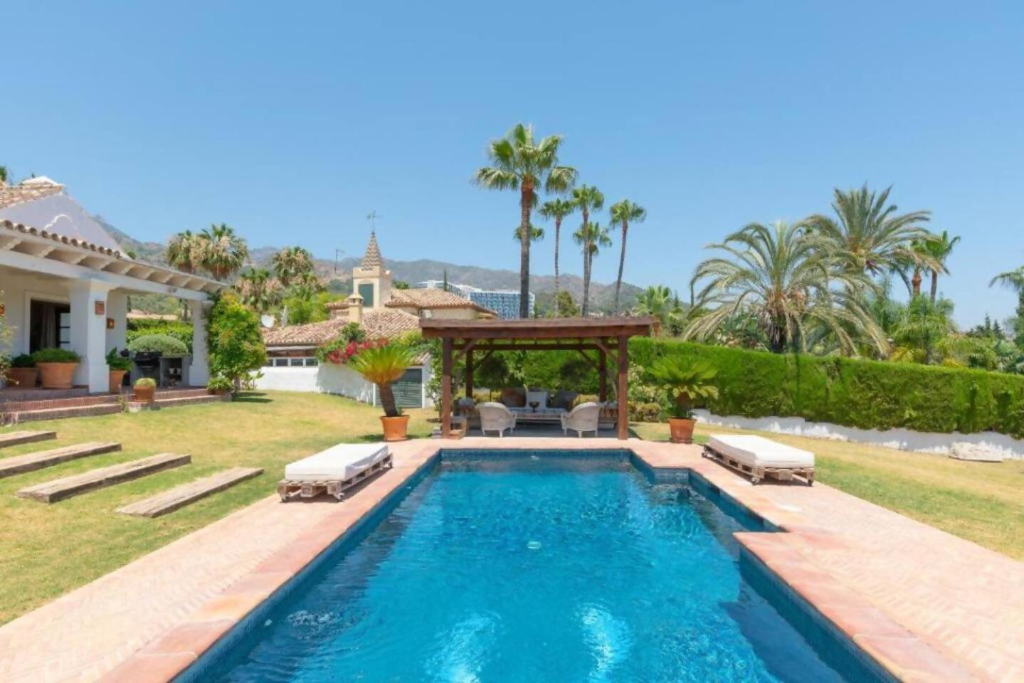 Villa Casa Sol Encantadora Villa Con Piscina ماربيا المظهر الخارجي الصورة