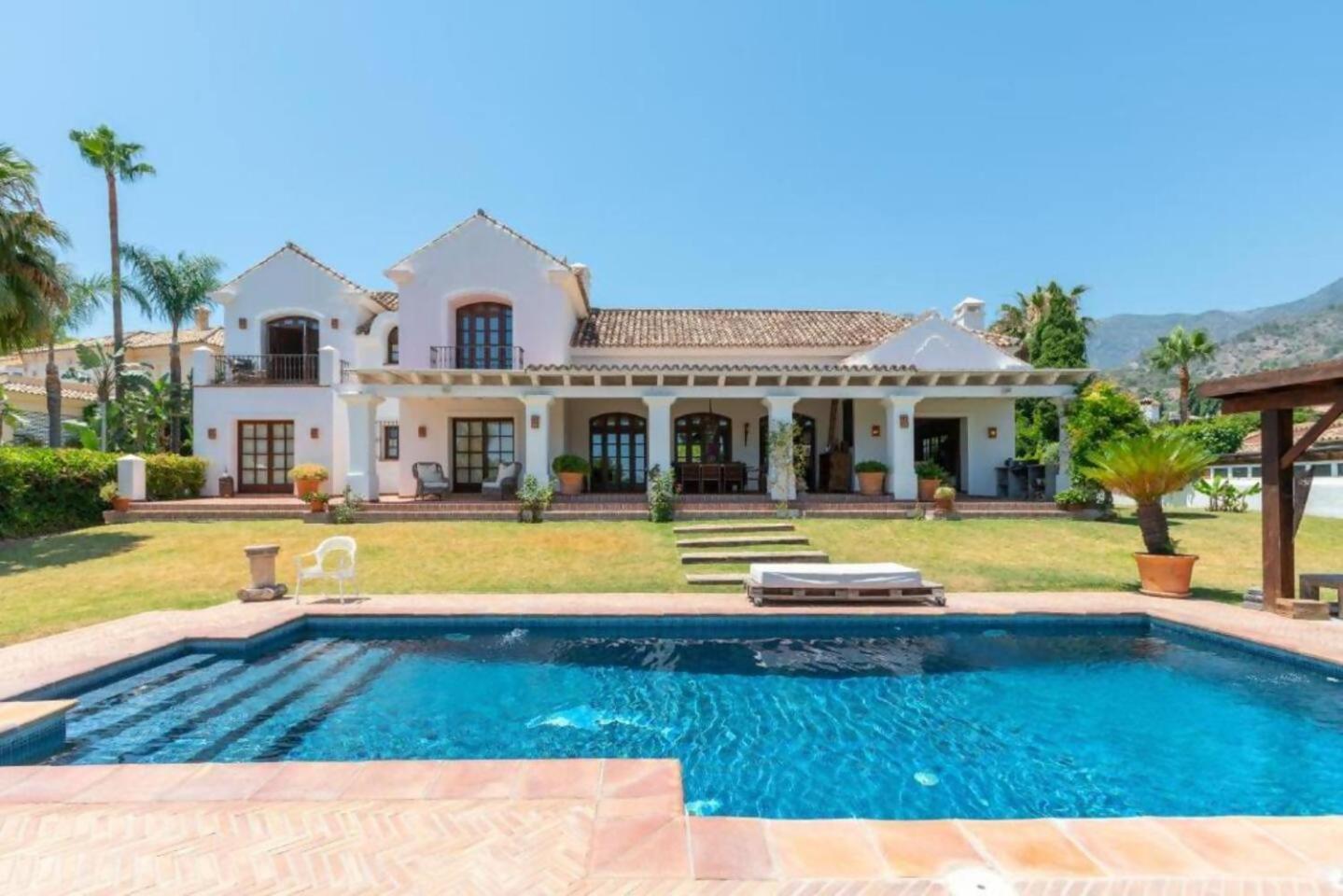 Villa Casa Sol Encantadora Villa Con Piscina ماربيا المظهر الخارجي الصورة